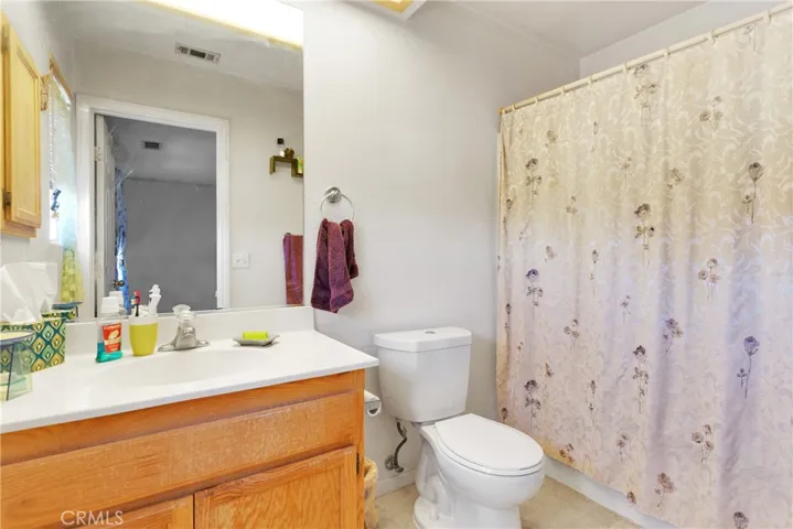 12548 Running Deer Road, Apple Valley, California 92308
