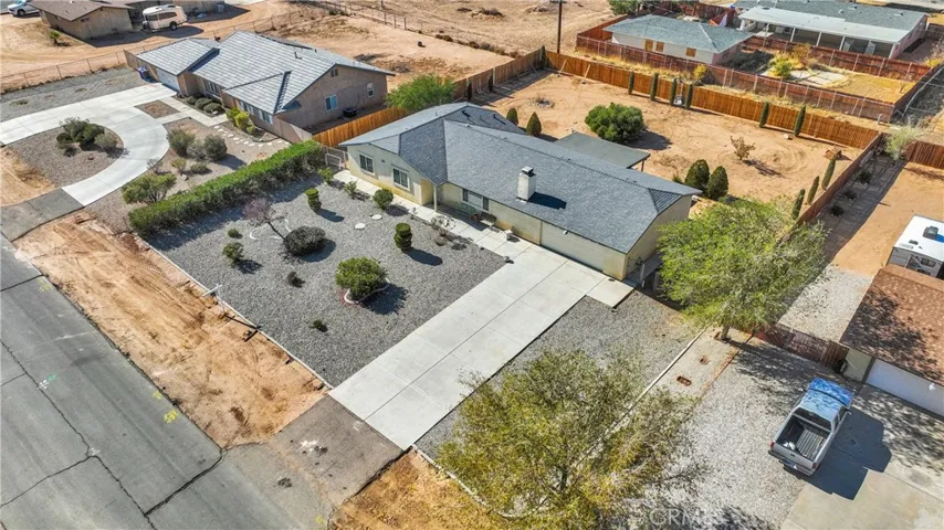 12548 Running Deer Road, Apple Valley, California 92308