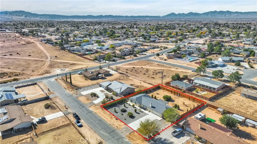 12548 Running Deer Road, Apple Valley, California 92308