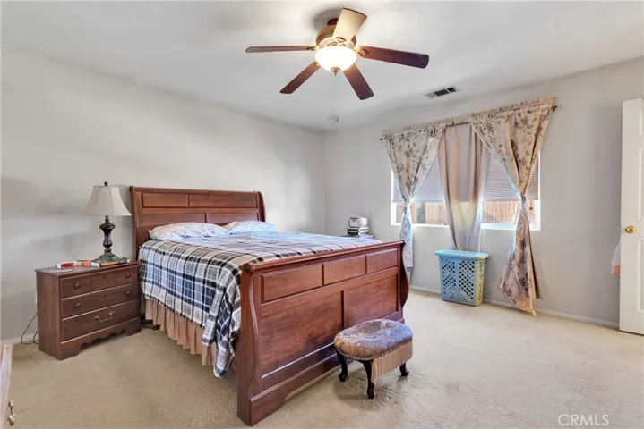 12548 Running Deer Road, Apple Valley, California 92308