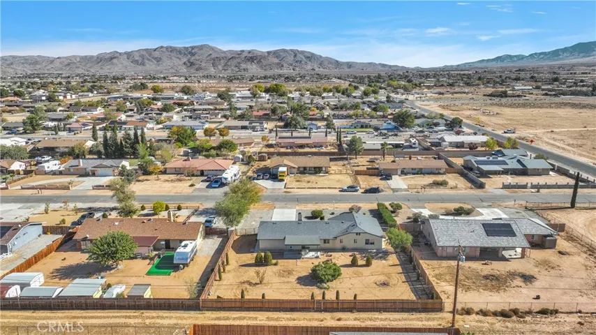 12548 Running Deer Road, Apple Valley, California 92308