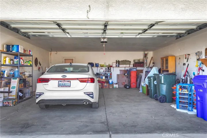 12548 Running Deer Road, Apple Valley, California 92308