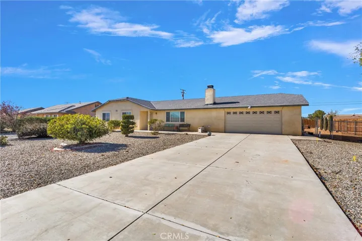 12548 Running Deer Road, Apple Valley, California 92308