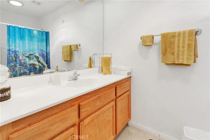 12548 Running Deer Road, Apple Valley, California 92308