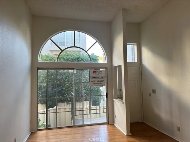 5455 Sylmar Avenue 602, Sherman Oaks, California 91401