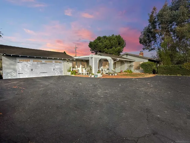 , Escondido, California 92026