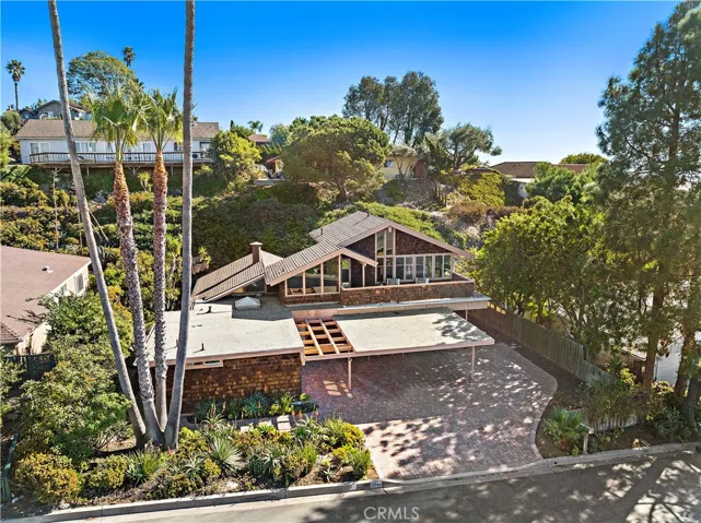 3044 Cresta Way, Laguna Beach, California 92651