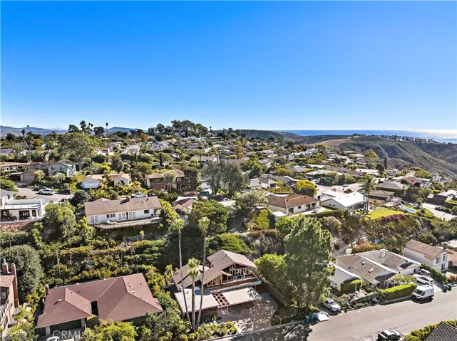 3044 Cresta Way, Laguna Beach, California 92651