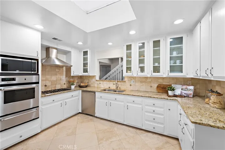 3044 Cresta Way, Laguna Beach, California 92651