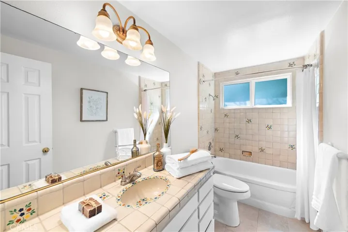 3044 Cresta Way, Laguna Beach, California 92651