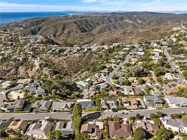 3044 Cresta Way, Laguna Beach, California 92651