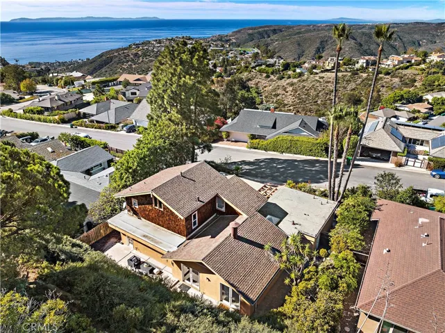 3044 Cresta Way, Laguna Beach, California 92651