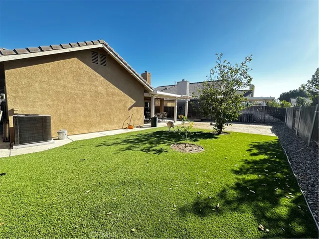 7462 Corwin Court, Highland, California 92346