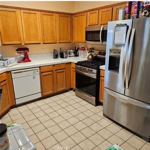 7462 Corwin Court, Highland, California 92346