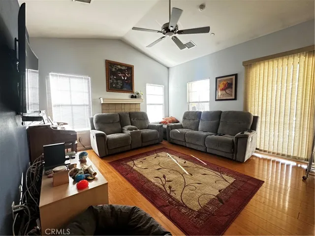 7462 Corwin Court, Highland, California 92346