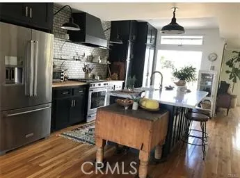 984 Grove Place, Costa Mesa, California 92627