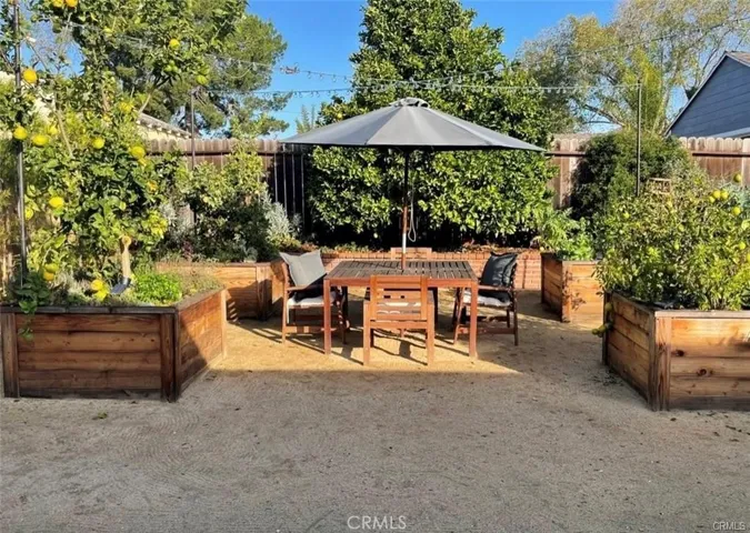 984 Grove Place, Costa Mesa, California 92627