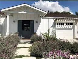 984 Grove Place, Costa Mesa, California 92627