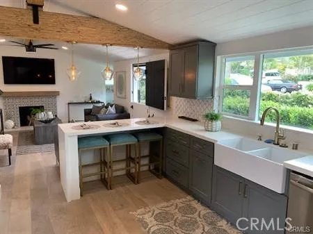 490 Thalia Street, Laguna Beach, California 92651