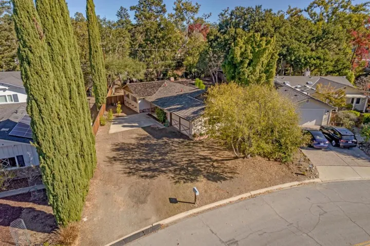 10460 Creston Drive, Los Altos, California 94024
