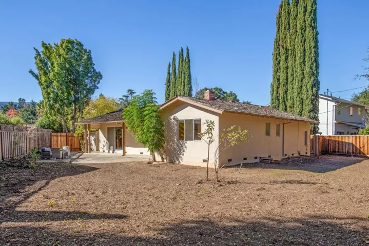 10460 Creston Drive, Los Altos, California 94024