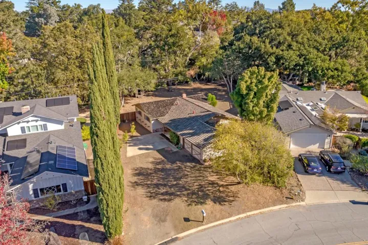10460 Creston Drive, Los Altos, California 94024