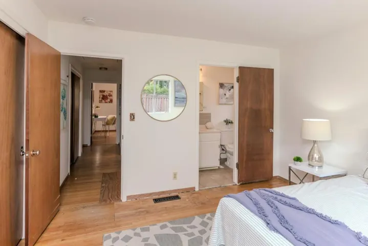 10460 Creston Drive, Los Altos, California 94024