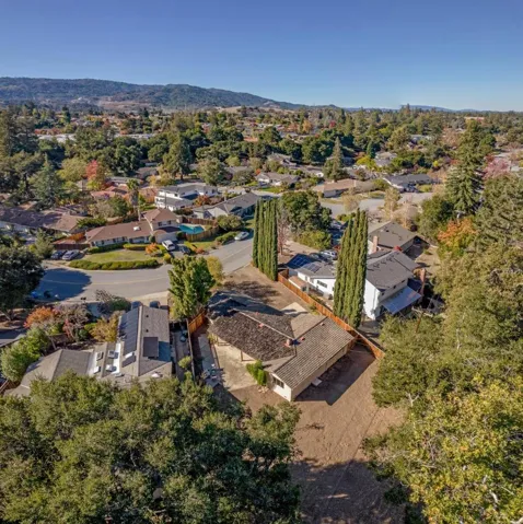 10460 Creston Drive, Los Altos, California 94024