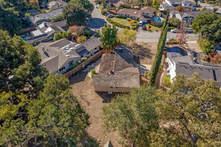 10460 Creston Drive, Los Altos, California 94024
