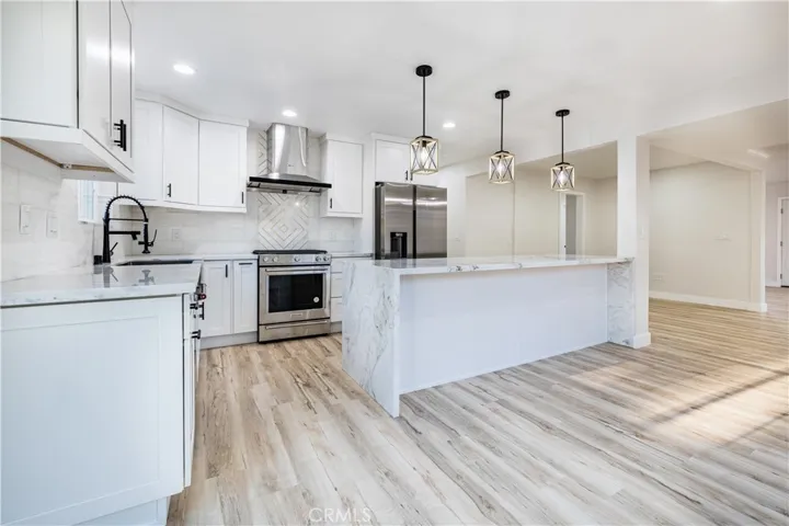 2146 N Eastern Avenue, Los Angeles, California 90032