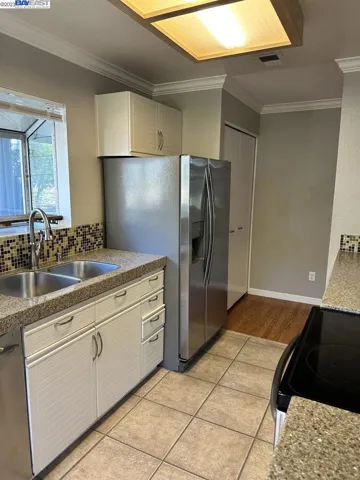 7595 Canyon Meadow Cir, Pleasanton, California 94588