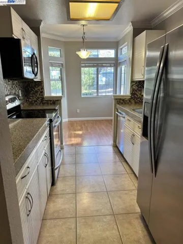 7595 Canyon Meadow Cir, Pleasanton, California 94588