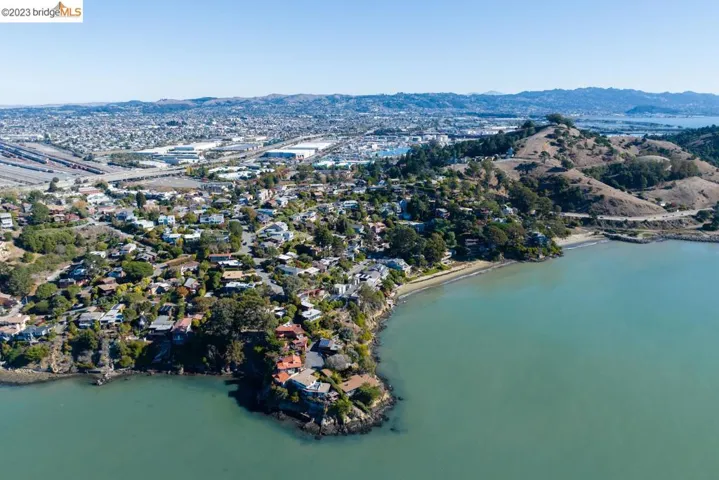237 Bishop Ave, Richmond, California 94801