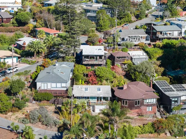 237 Bishop Ave, Richmond, California 94801