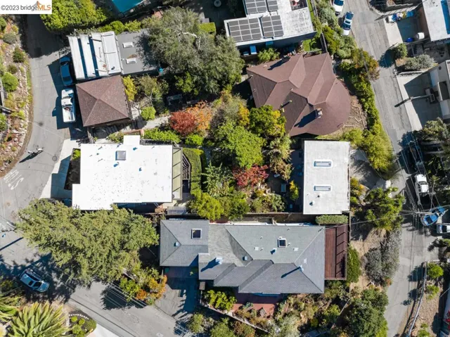237 Bishop Ave, Richmond, California 94801