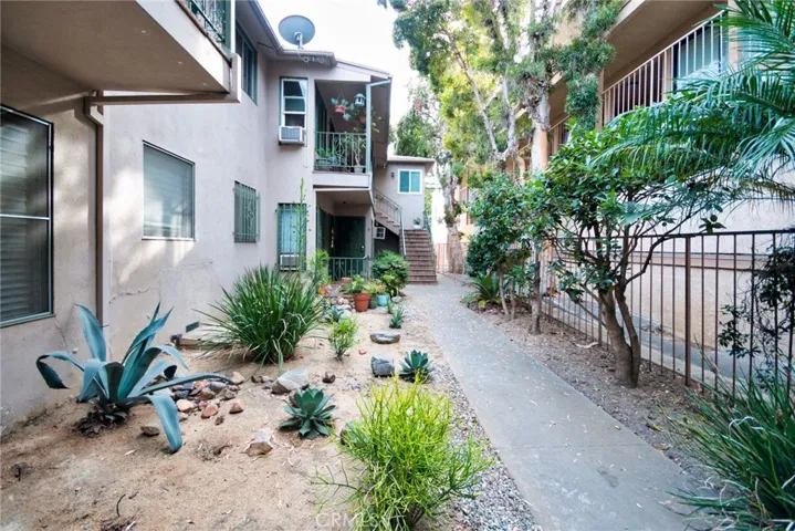 1250 E 3rd Street 3, Long Beach, California 90802