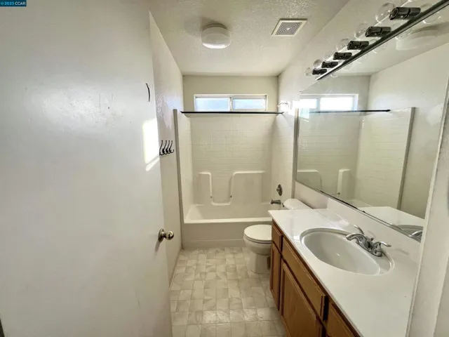 221 Shadow Hill Cir, Pittsburg, California 94565