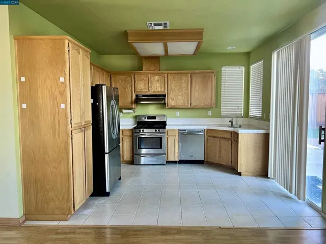 221 Shadow Hill Cir, Pittsburg, California 94565