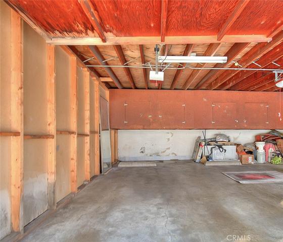 Garage parking space