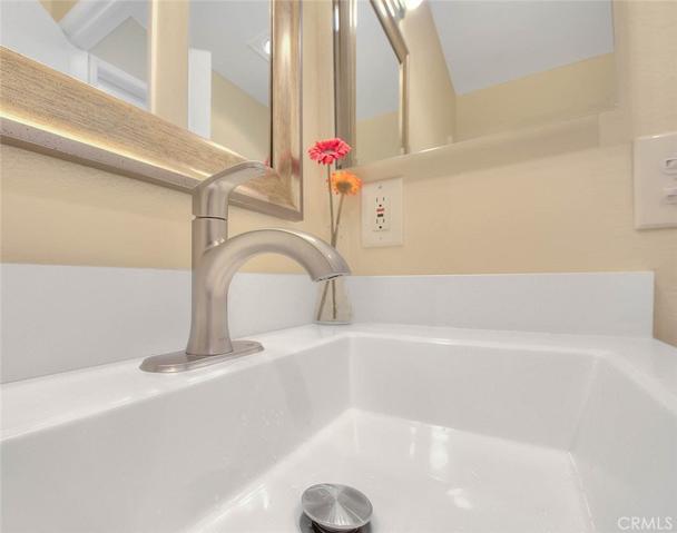 2nd bathroom