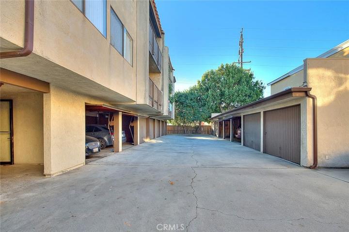 1203 E San Antonio Drive Unit 103, Long Beach, California 90807