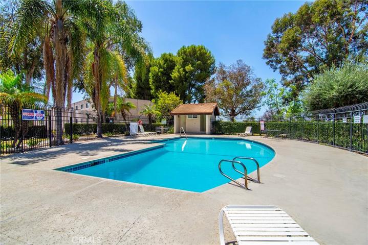 9763 Via Nola, Burbank, California 91504