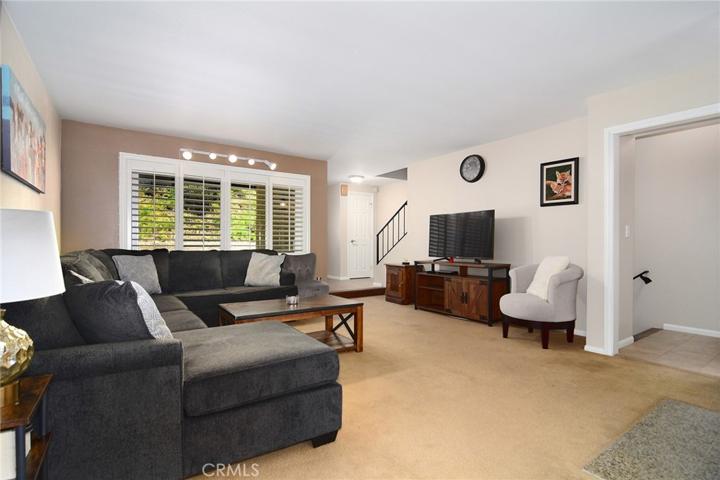 9763 Via Nola, Burbank, California 91504