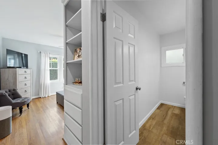 6880 East 10th Street, Long Beach, California 90815