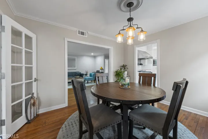6880 East 10th Street, Long Beach, California 90815