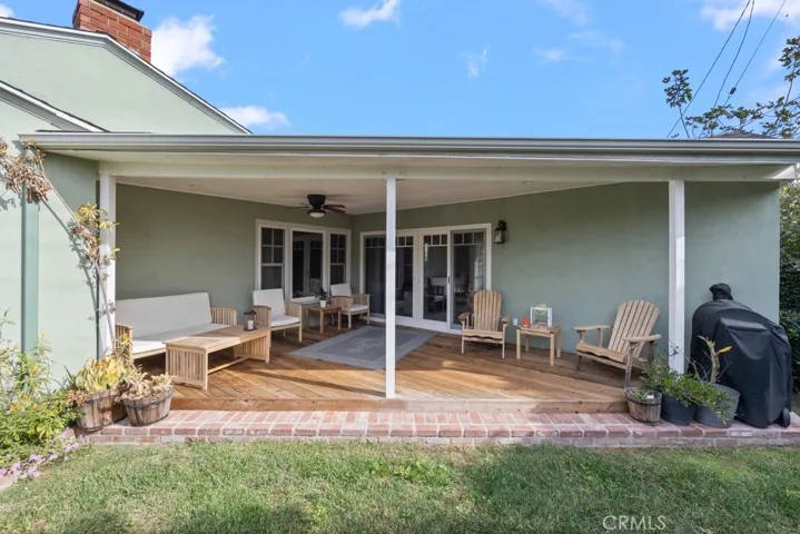 6880 East 10th Street, Long Beach, California 90815