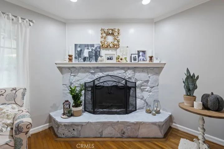 6880 East 10th Street, Long Beach, California 90815