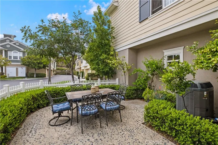 45 Wildflower Place, Ladera Ranch, California 92694