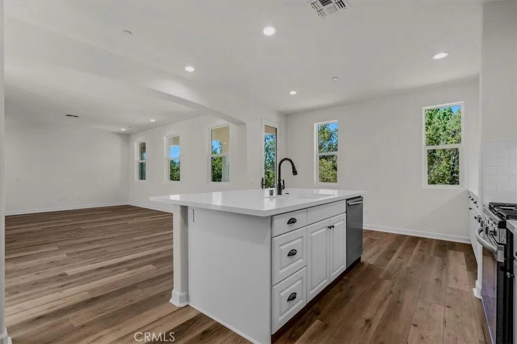 56250 Nez Perce Trail, Yucca Valley, California 92284 home-pic-4