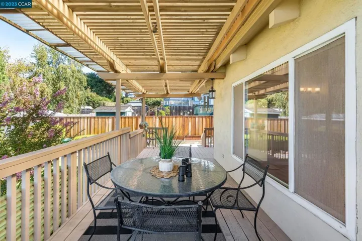 3160 D Street, Hayward, California 94541